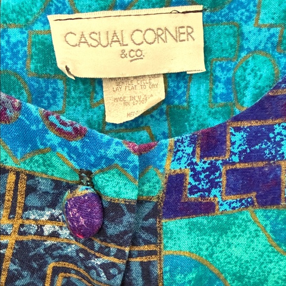 Colorful Geometric Pattern Jacket - Picture 2 of 3